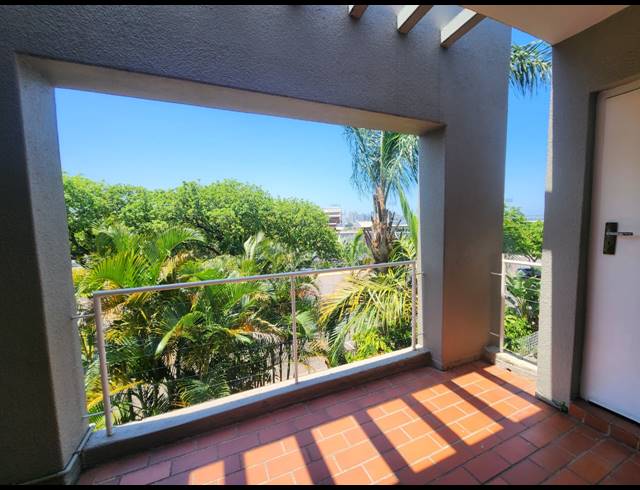 1 BEDROOM APARTMENT FOR SALE IN ESSENWOOD